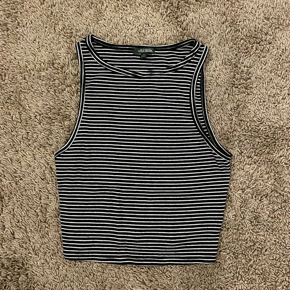 Black and white striped cropped tank top. Wild fable size XS.